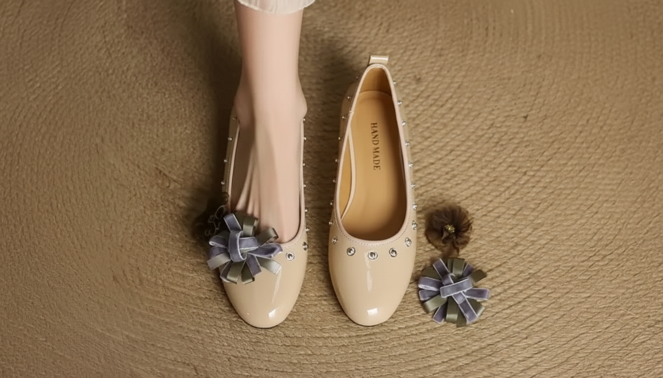 Best Ways to Fasten Leather: Stitch, Glue, Rivets & More